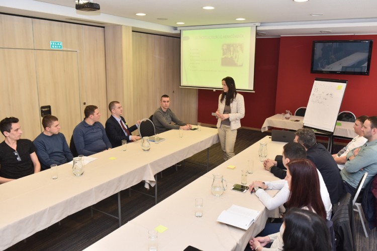 Edukacijom do poboljšanja usluga za goste