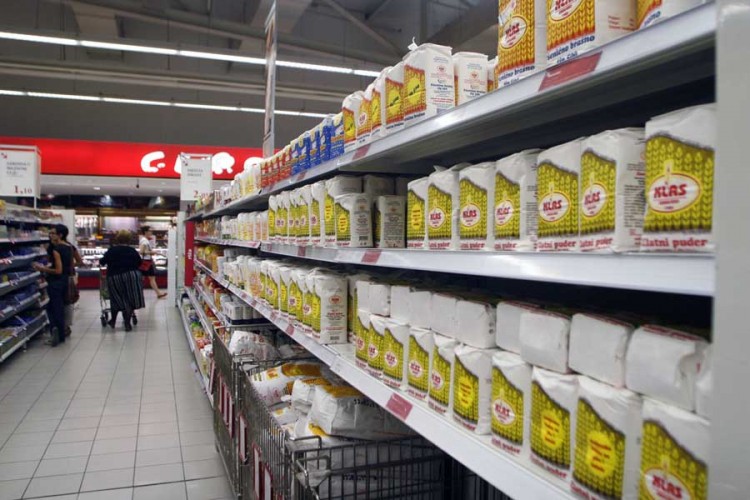Građani u RS prave zalihe zbog virusa korona