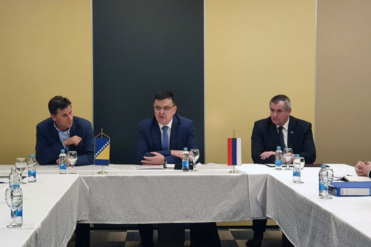 Počeo sastanak Tegeltije, Viškovića i Novalića
