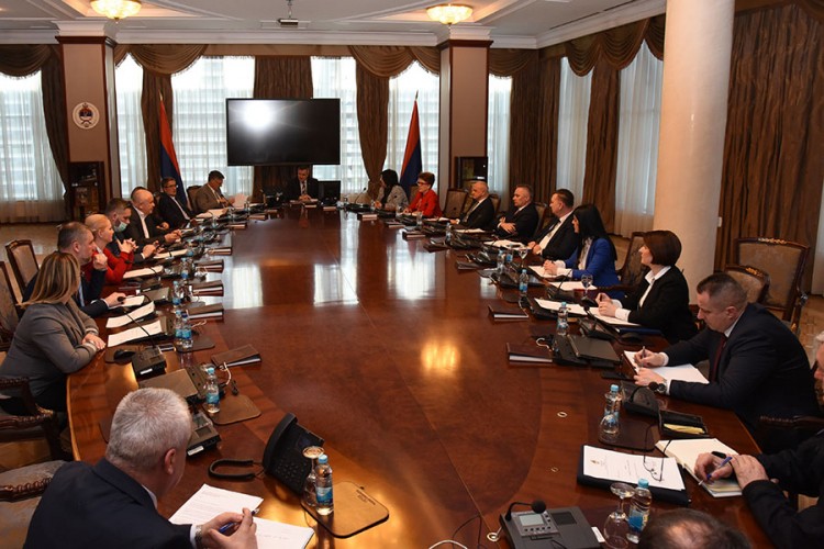 Vlada RS propisala vanredne mjere na području cijele Republike