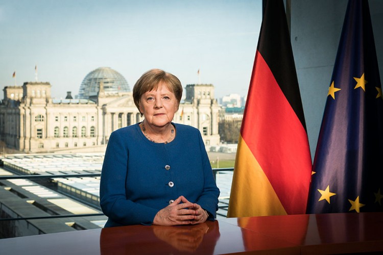 Merkel: Virus korona najveći izazov Njemačkoj nakon Drugog svjetskog rata