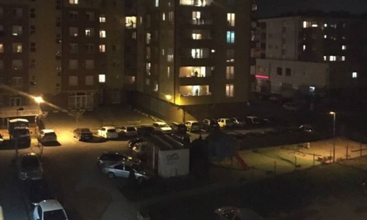 Banjalučani aplauzom podržali medicinske radnike u borbi protiv korone