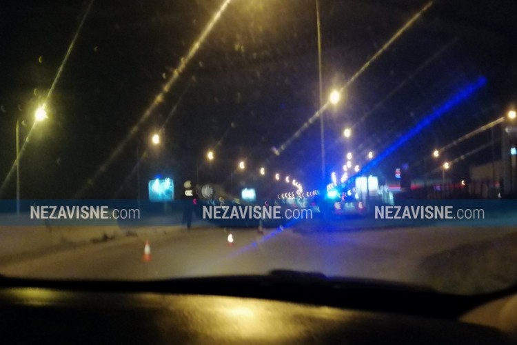 Automobil se prevrnuo na krov u Banjaluci