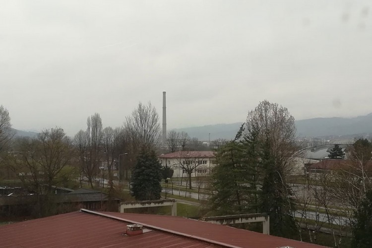 U BiH oblačno uz padavine