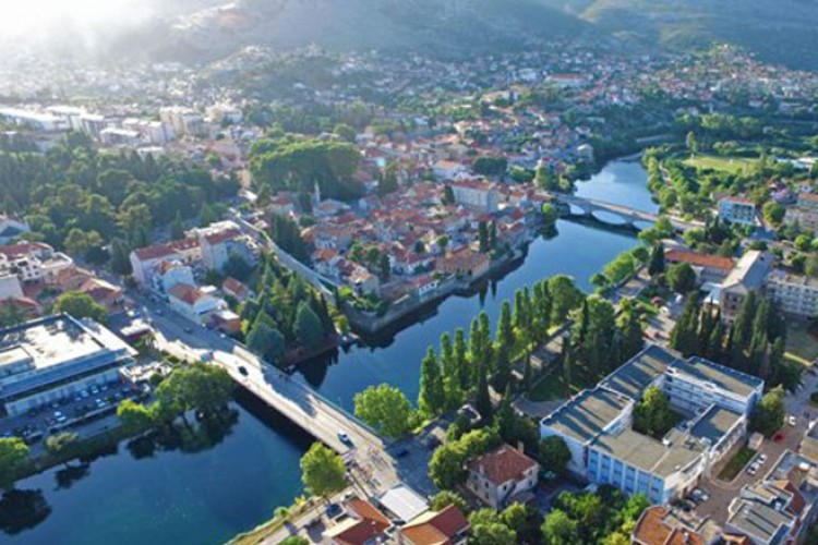 U Trebinju besplatna dostava namirnica na kućnu adresu