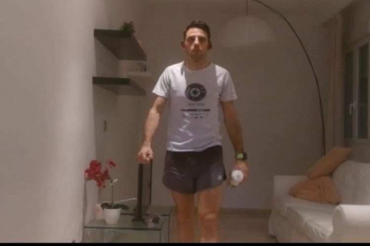 Istrčao 61 kilometar u stanu