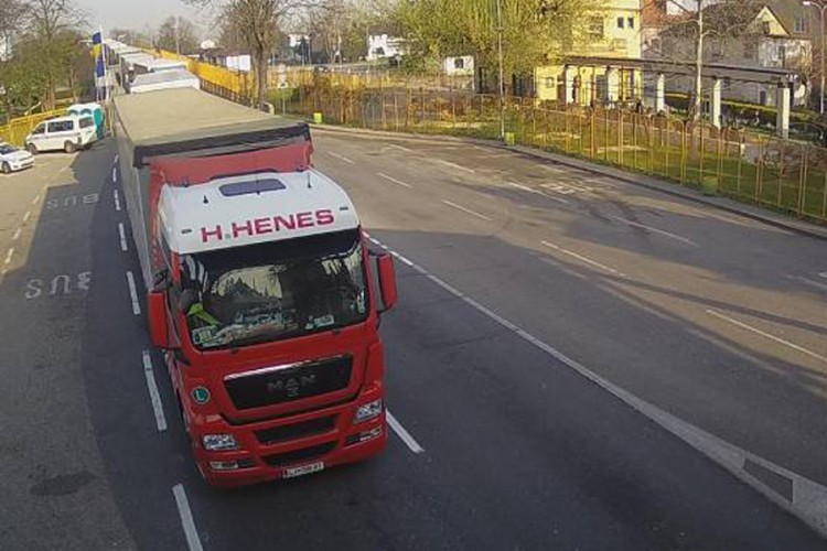 Olakšati i ubrzati procedure prelaska granice