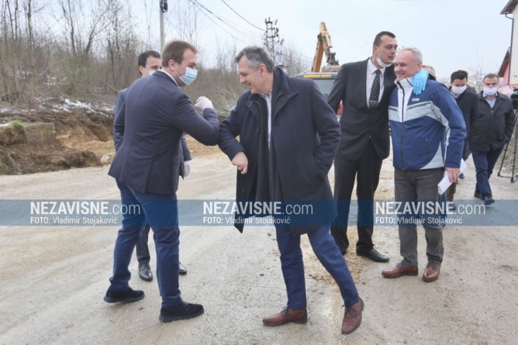 Radojičić: Moramo sačuvati radna mjesta, nastavljamo javne radove