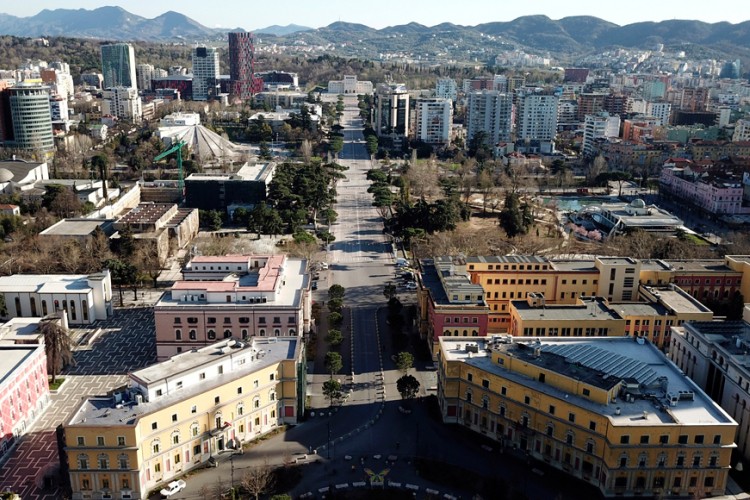 U Albaniji 12 novozaraženih koronom, još dva smrtna sličaja