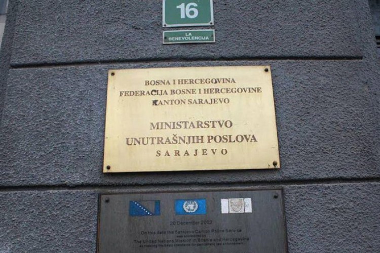 Pronađeno više od 400 migranata