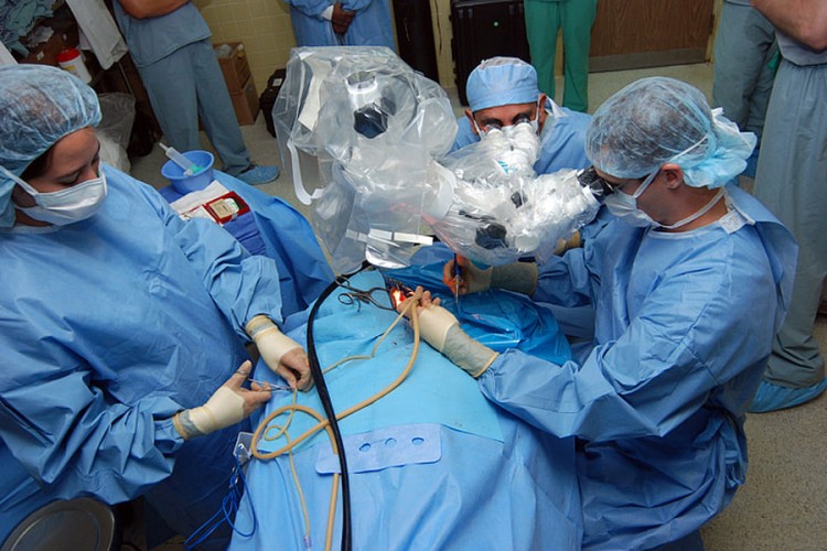 Medicinskim sestrama u Njujorku nude satnicu od 100 dolara
