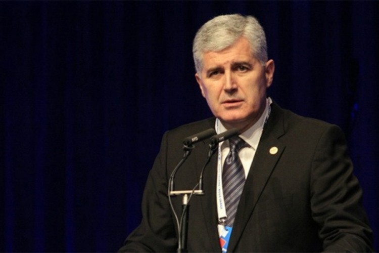 Čović: Ne smije niko imati moć i vlast u rukama, moramo napraviti jedan tim