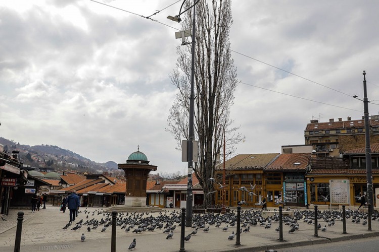 Pet novih naredbi Štaba u KS: Trgovinama produženo radno vrijeme