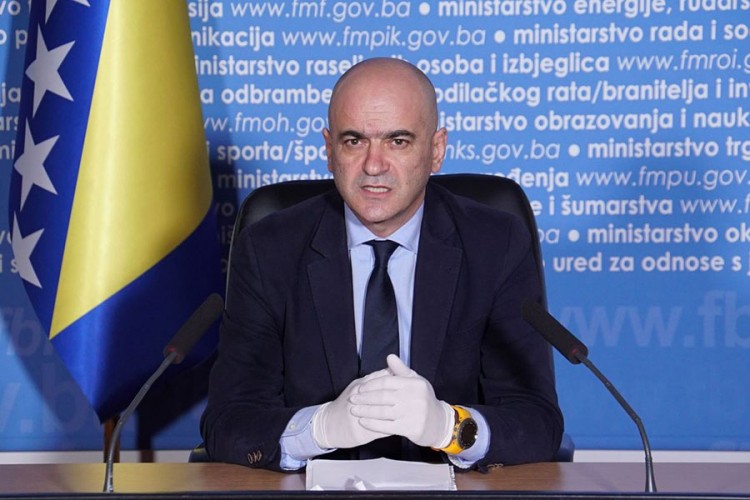 Novih 30 zaraženih u FBiH, 14 osoba u teškom stanju