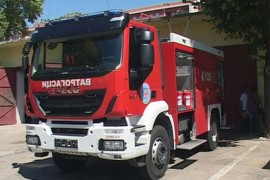 Izgorjele dvije kolibe i drvena kuća u Han Pijesku