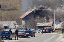 Izgorjela kuća u Kneževu: Drugi put ostali bez krova nad glavom