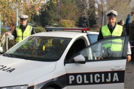 Mladić povrijeđen u sletanju auta