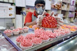 Indijska pekara pravi poslastice na temu virusa korona