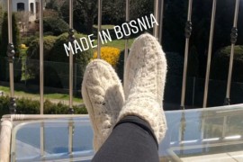Maya Berović seksi krpice zamijenila vunenim čarapama