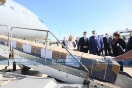 Pomoć iz Mađarske stigla na banjalučki aerodrom