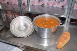 Vaskršnji paketi hrane za korisnike Narodne kuhinje
