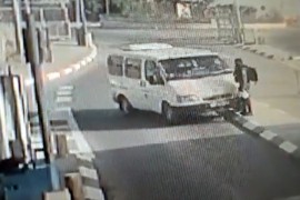 Kombijem pokupio vojnika pa ga pokušao izbosti nožem, sve snimljeno