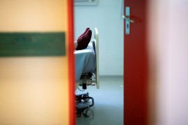 Francuska će zadržati odjeljenja intenzivne za drugi talas virusa