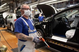 "Folksvagen" otvara fabrike
