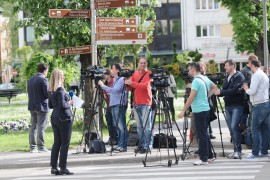 Istraživanje: Građani najviše vjeruju medijima i vjerskim ...