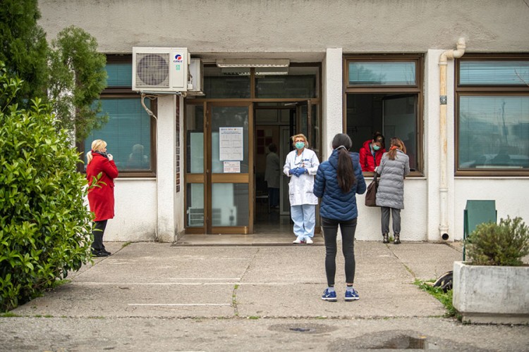 Građani Crne Gore mogu da izlaze i nedjeljom do 13 časova