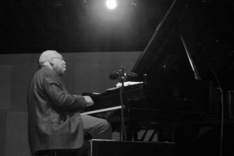 Legendarni džez muzičar preminuo od posljedica virusa korona