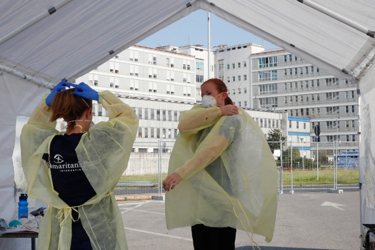 Ozdravila medicinska sestra Elena, simbol Italije u borbi s koronom