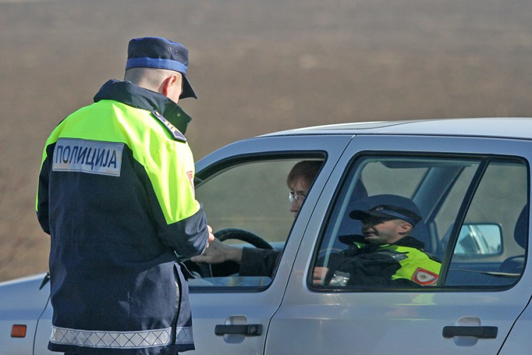 Policija kaznila 57 građana koji su se kretali izvan mjesta prebivališta