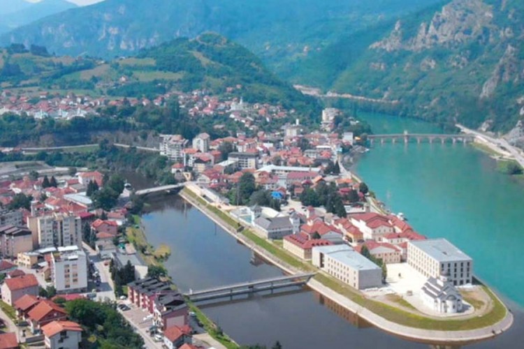Klub odbornika SNSD-a odrekao se odborničke naknade