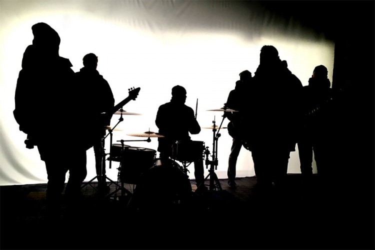 "Zemlja" je novi singl banjalučke grupe Revolt