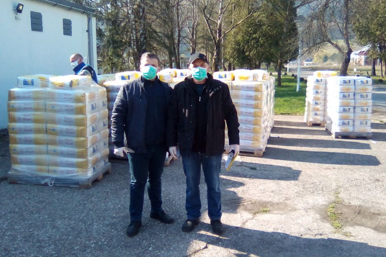 Firma "Megacentar" donirala 12,5 tona brašna siromašnim