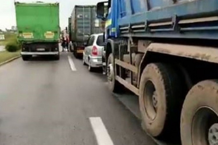Prevoznicima u RS smanjena naknada za vanredni prevoz