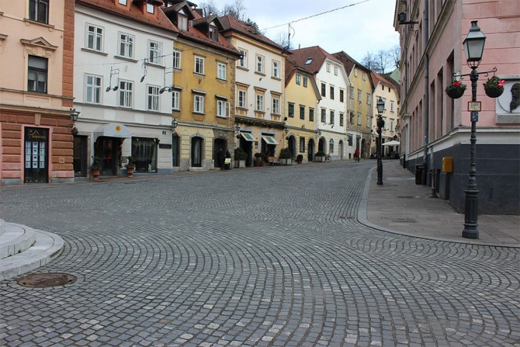 Ograničenja kretanja u Sloveniji pod lupom Ustavnog suda