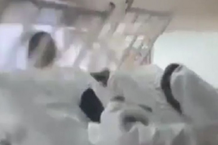 MMA borac boluje od korone, a trenira dižući krevete sa pacijentima u Novom Pazaru