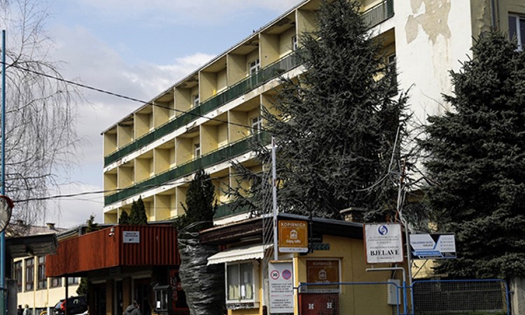Incident u izolatorijumu na Bjelavama: Žena prijetila da će se zapaliti