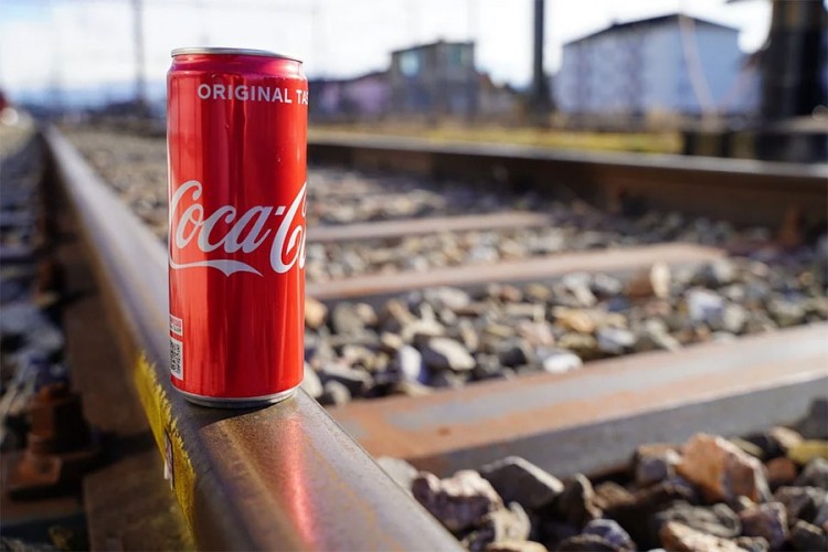 Prodaja Coca-Cole "presušila" 25 odsto