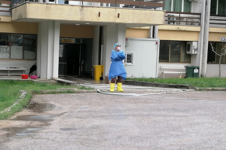 Ruski stručnjaci dezinfikovali zdravstvene ustanove u Trebinju