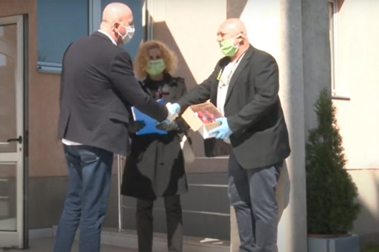 Partner bolnicama u BiH uručio 15 termalnih kamera