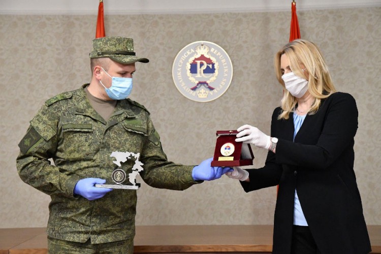 Srpska zahvalna za pomoć: Odlikovanja i zahvalnice ruskim stručnjacima