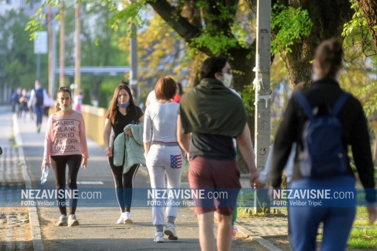 Sunce izmamilo Banjalučane u šetnju (FOTO)