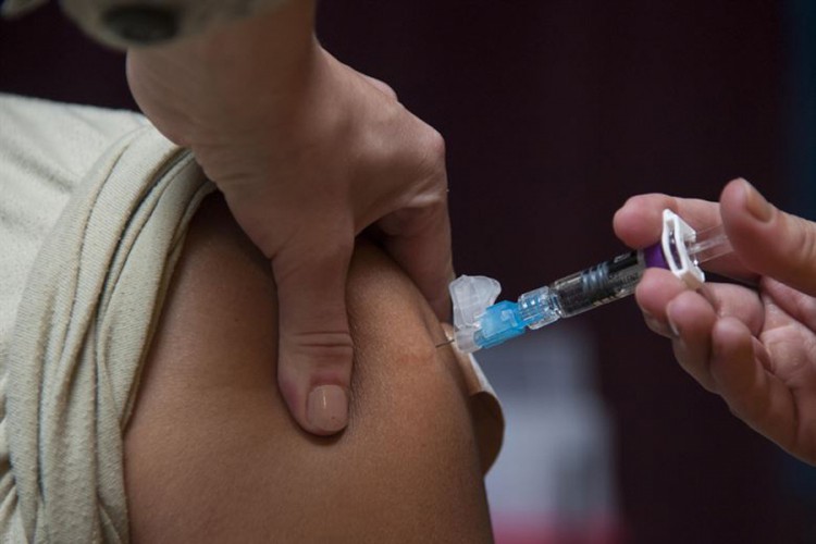 Italijanska naučnica prva dobrovoljno primila test vakcinu