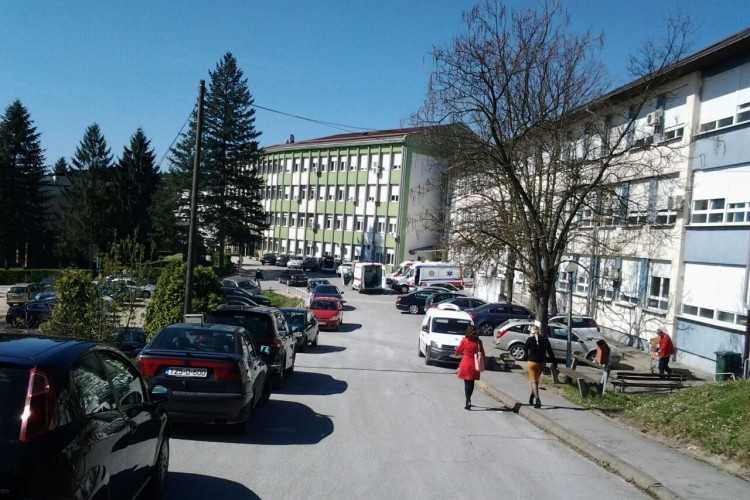 Pacijent u dobojskoj bolnici zarazio tri zdravstvena radnika