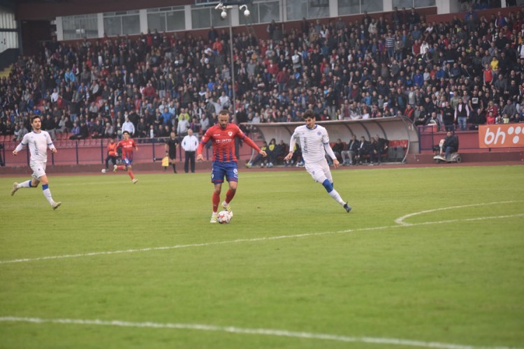 BHT Premijer liga: Igrači na terenu u junu?