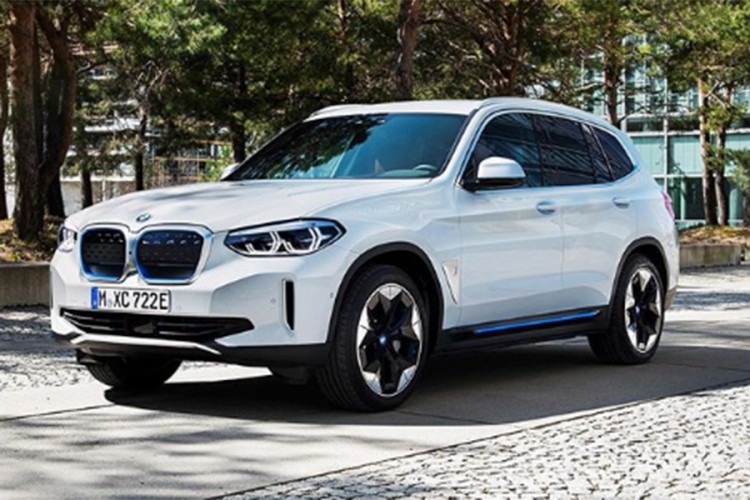 Kako izgleda električni BMW X3