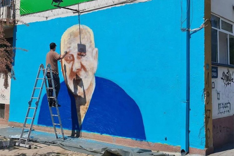 U Nišu mural sa likom preminulog doktora Miodraga Lazića